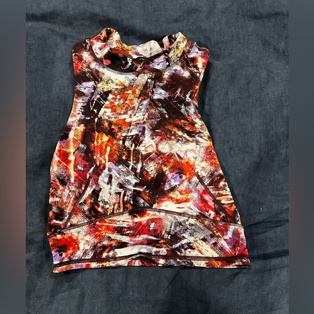 Multi colored Lululemon top